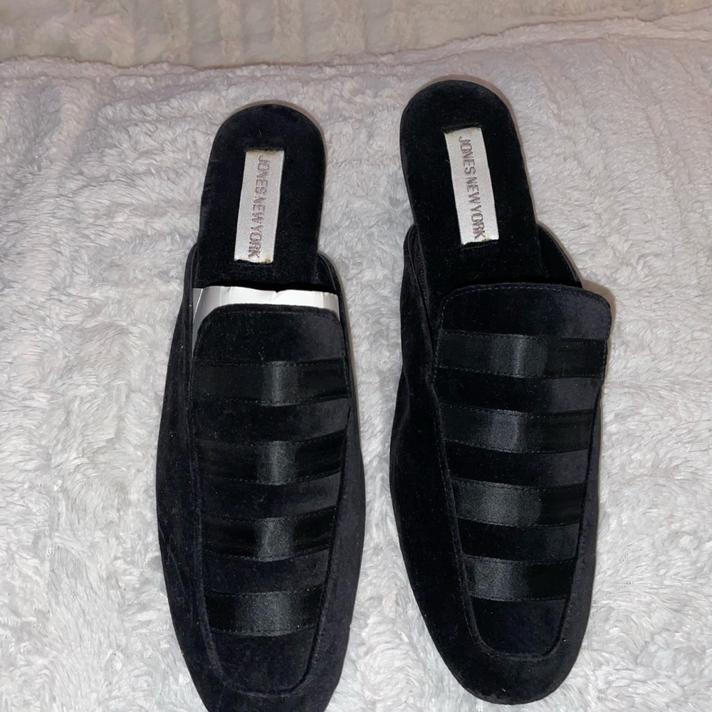 Stylish around the house. Never worn